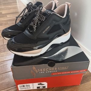 Skechers street sneakers